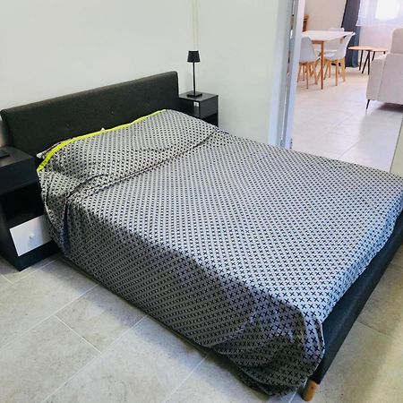 Appartement Paisible Pour 4 Personnes Montpellier Exterior foto